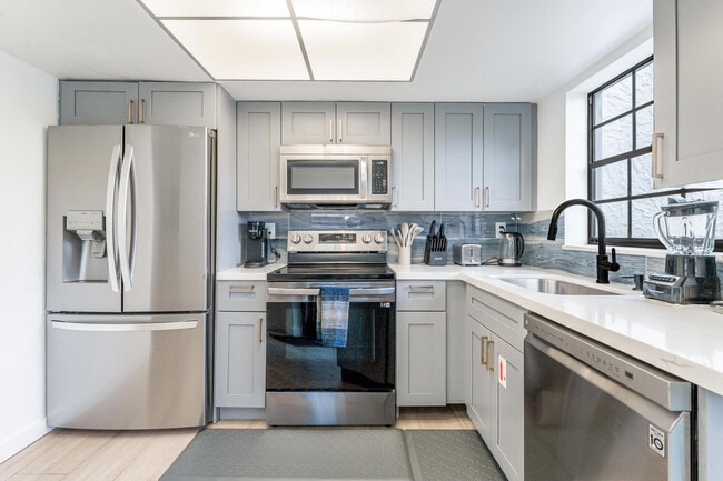 Photo - 807-809-809 SW 14th Ct Unit SI FL2-ID1475657P