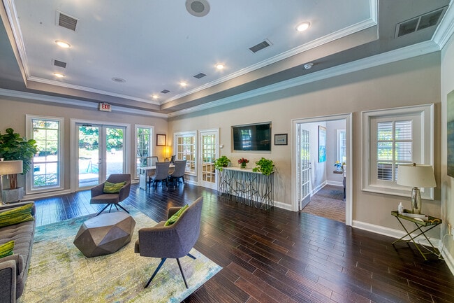 Photo - Evergreen Lenox Park