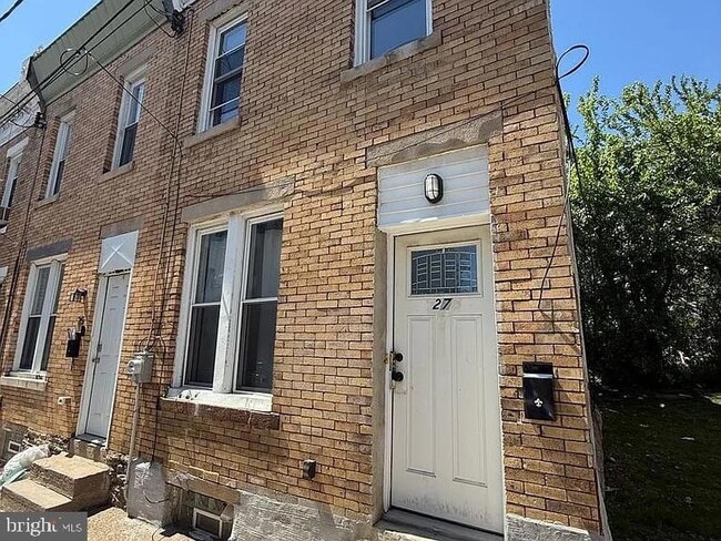 Building Photo - 27 E Rittenhouse St