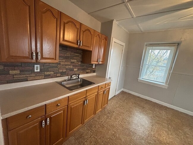 Photo - 127 Court St Unit 3