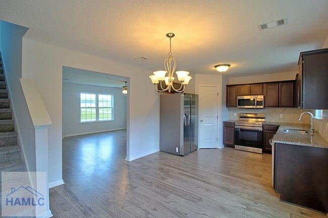 Photo - 102 Brandonwood Rd NE