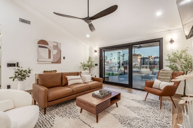 Building Photo - 8144 E Indianola Ave Unit SI ID1558673P
