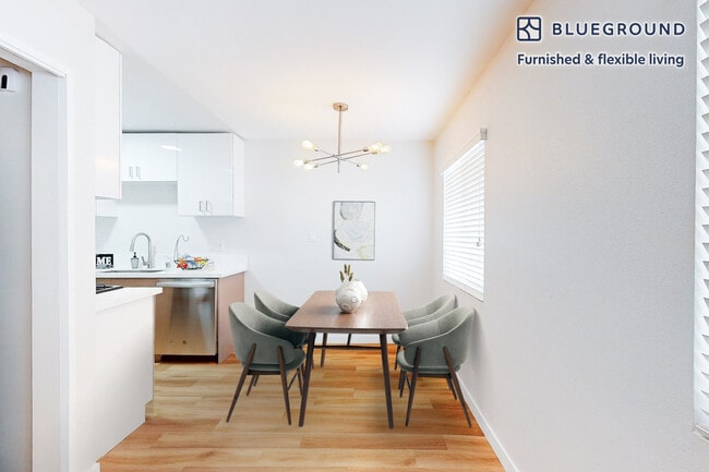 Photo - 407 N Broadway Unit FL0-ID10771A