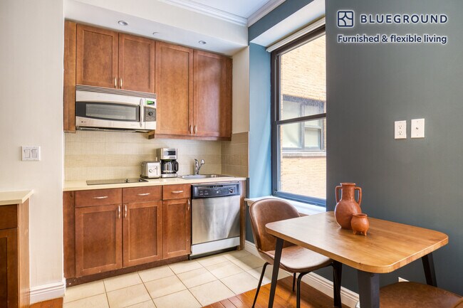 Photo - 488 7th Ave Unit FL5-ID232