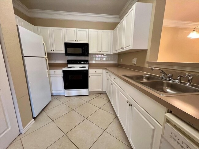 Photo - 4333 Bayside Village Dr Unit 327