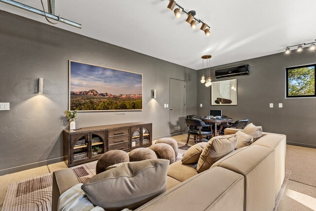 Building Photo - 30 Jasper Ct Unit SI ID1590558P