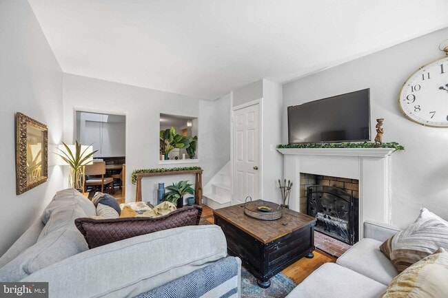 Photo - 725 Pemberton Street Unit 10