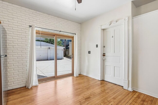 Photo - 1660 N Marshall St
