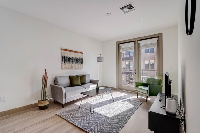 Building Photo - 555 N College Ave Unit ID1014610P