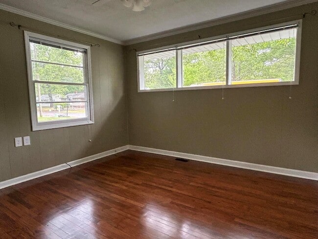 Photo - 408 Palm Dr S