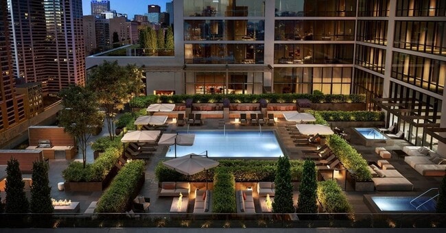 Building Photo - 1210 S Indiana Ave Unit 2510