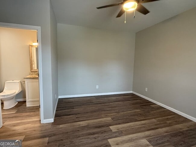 Photo - 30 E Kimble St