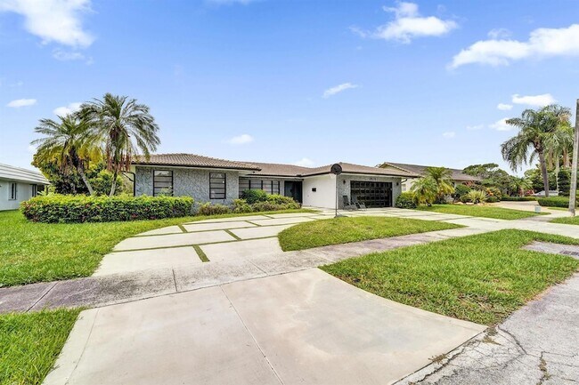 Photo - 3630 N 55th Ave