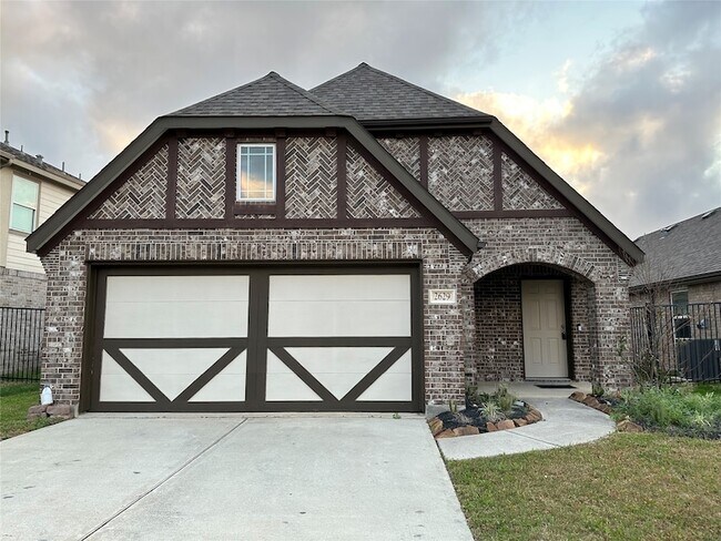 Photo - 2629 Bernadino Dr