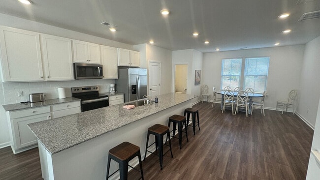 Photo - 145 Roxanne Dr Unit ID1344214P