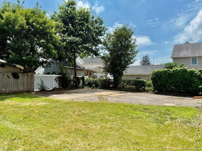 Photo - 223 Jackson Ave