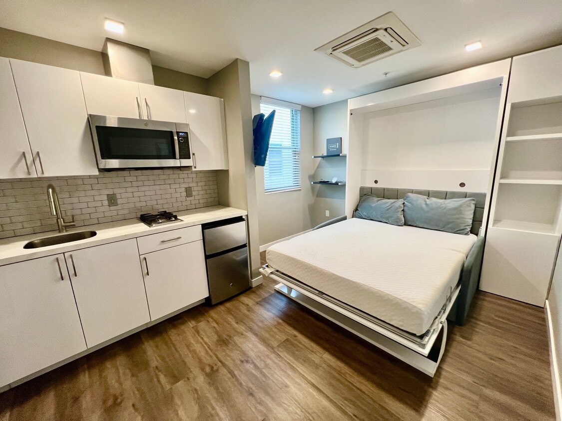 Floor Plan - 435-216/316/416