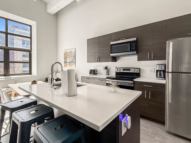 Building Photo - 1101 Euclid Ave Unit FL3-ID1075593P