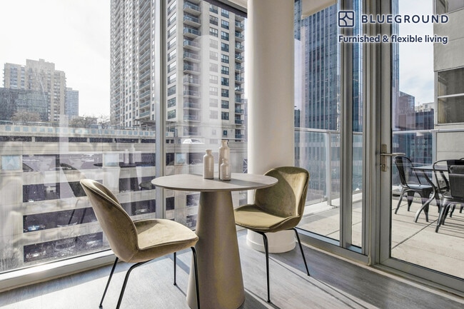 Photo - 8 E Huron St Unit FL5-ID660