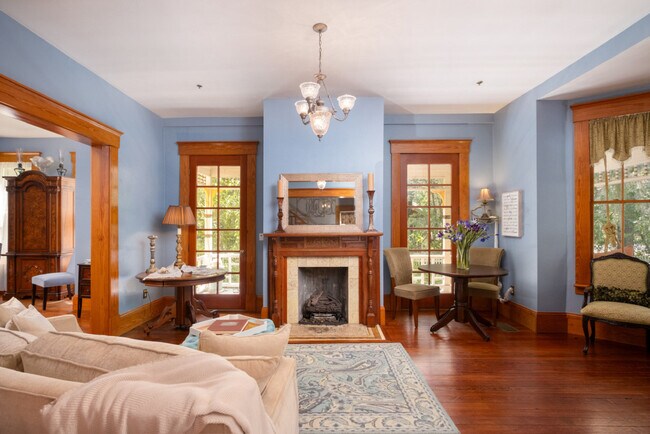 Photo - 221 SE 7th St Unit ID1359129P