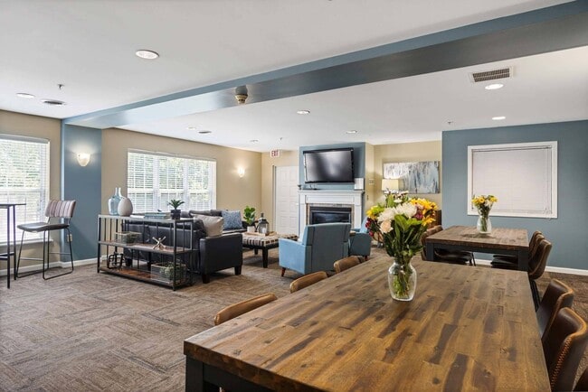 Barrington Place Apartments Club Room - Barrington Place