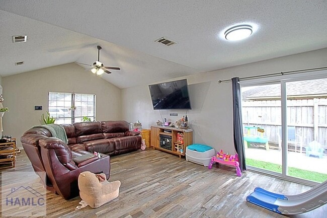 Photo - 1567 Pendleton Dr