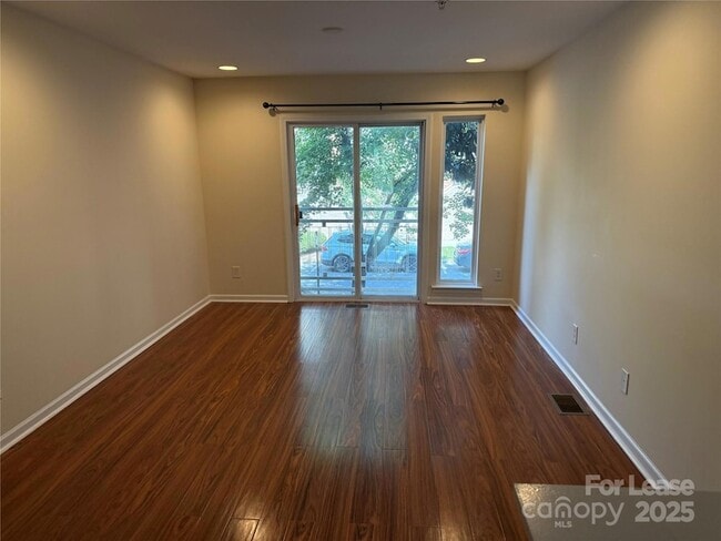 Photo - 620 Raphael Place Unit 620