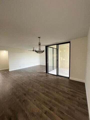 Photo - 825 Egret Cir Unit 404