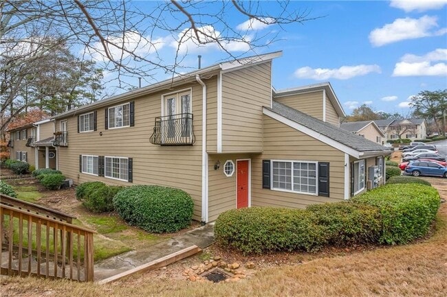 Photo - 1468 Briarwood Rd NE