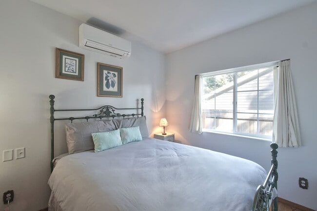 Photo - 925 SW Fleishauer Ln Unit SI ID1550283P