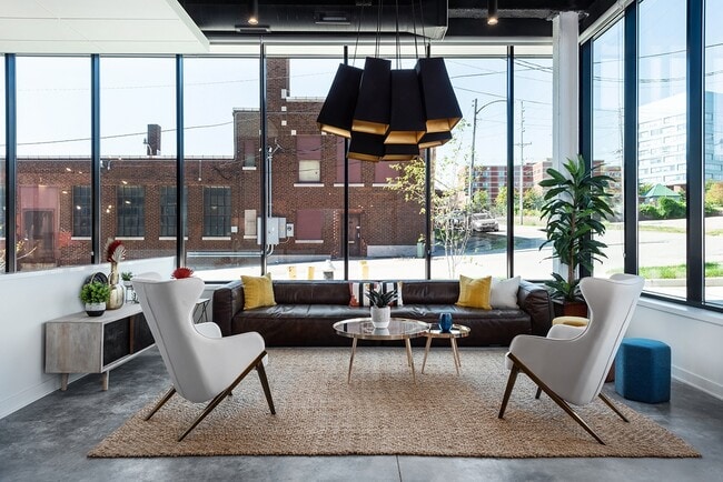 Photo - Steelcote Square