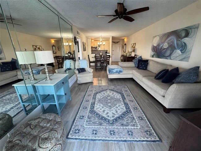 Photo - 95 N Birch Rd Unit 402