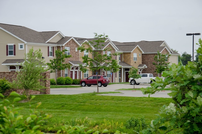Exterior - Prairie Grass at Jordan Creek