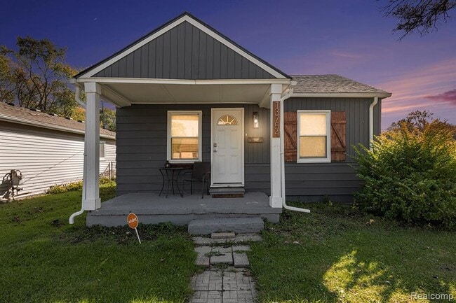 Photo - 13754 Knox Ave