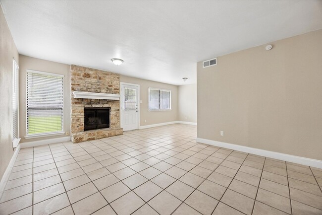 Photo - 8329 Fathom Cir