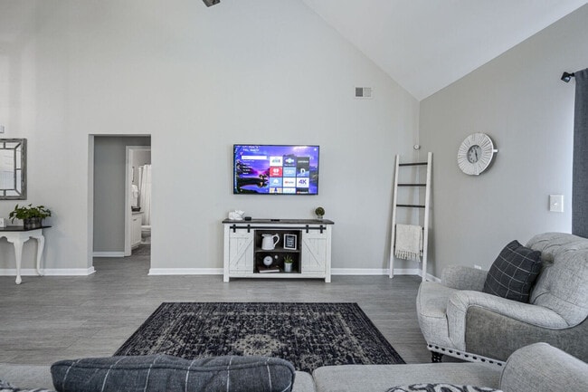 Photo - 11 Cobblestone Dr NW Unit ID1234799P