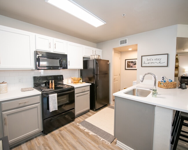 Kitchen - Cross Timber