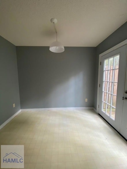 Photo - 1100-7A Pineland Ave