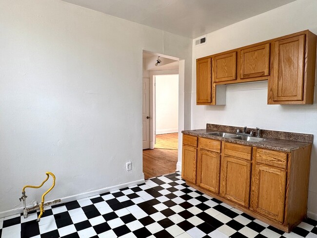 Photo - 1553 N Monticello Ave Unit 3
