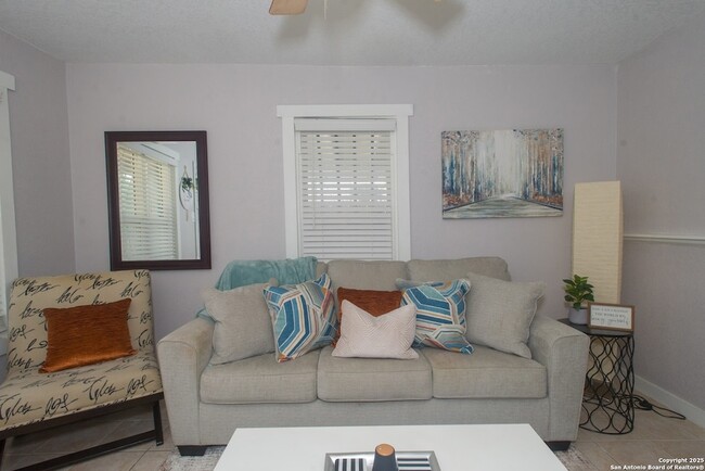 Photo - 611 Brunswick Blvd