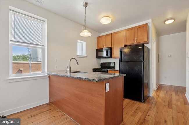 Photo - 2128 N 17th St Unit 2