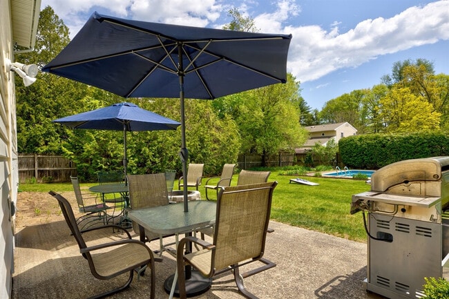 Photo - 10 James Dr Unit ID1302144P