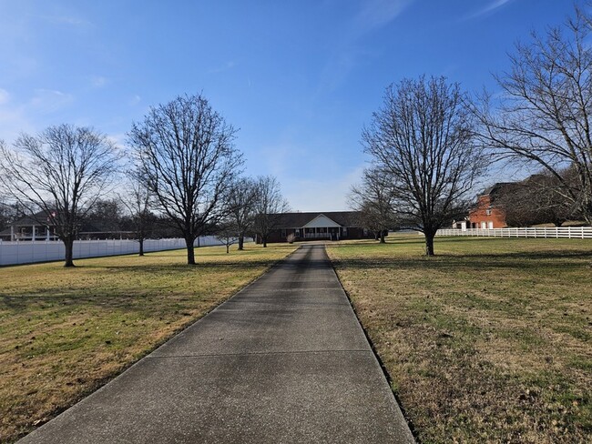 Photo - 1876 S Mt Juliet Rd