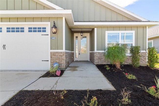 Photo - 1689 SW 71st CIR