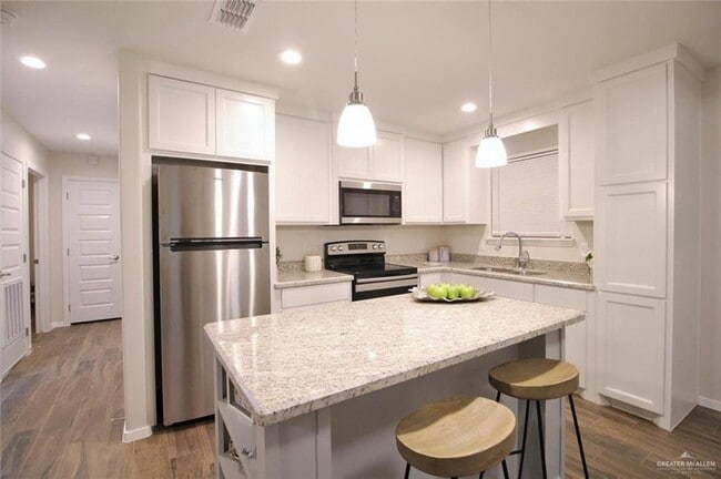 Photo - 1417 Coyote Hls Unit 1