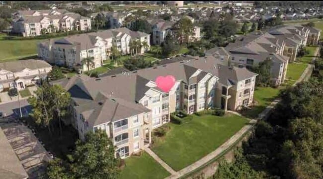 Building Photo - 2310 Silver Palm Dr Unit 302