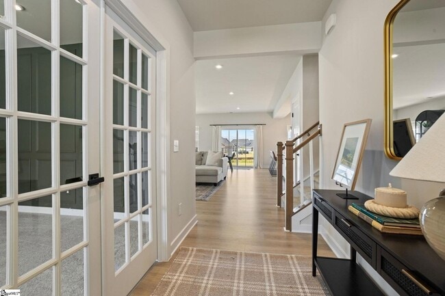 Photo - 680 Lady Fern Dr
