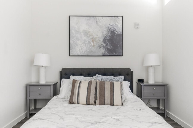 Photo - 1500 N Henderson Ave Unit ID1018232P