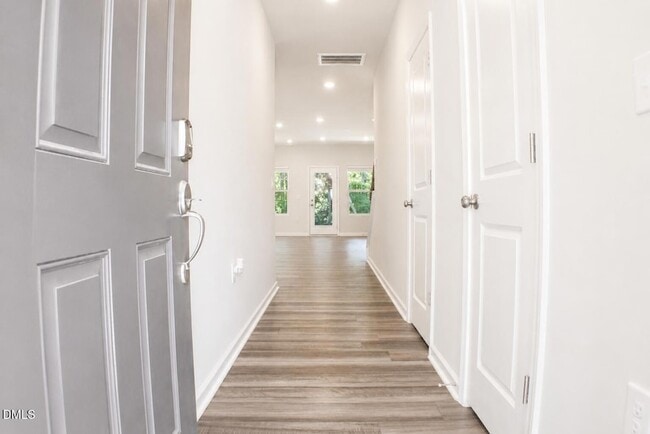 Photo - 225 Peebles Dr