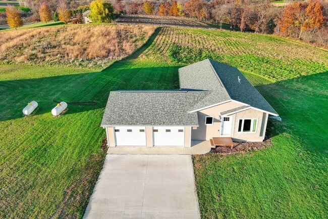 Building Photo - 534 Hanover Dr